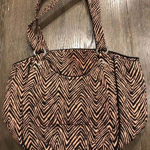 “Vera Bradley” Nice Size Purse - Picture 2 of 7